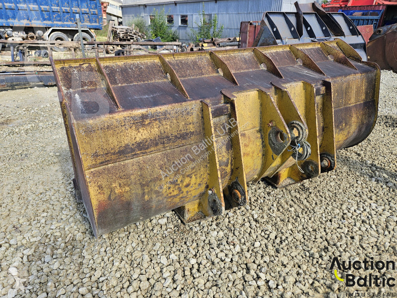 Équipements TP  bucket