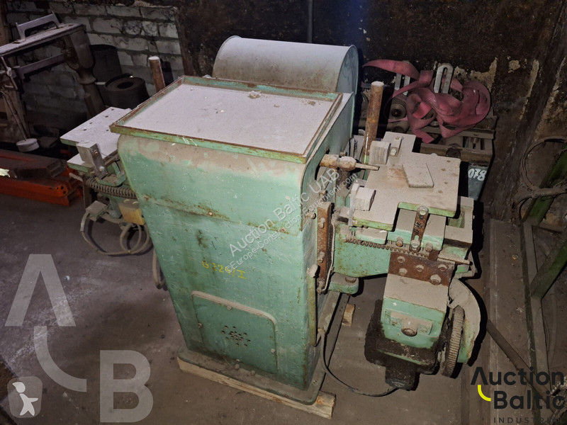 Vybavenie stavebného stroja  machine