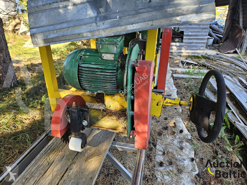 Vybavenie stavebného stroja  processing machine