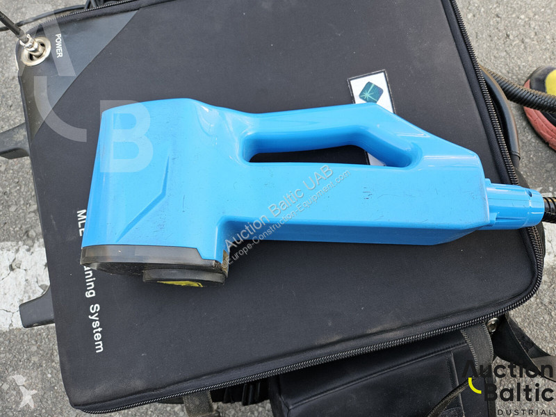 Vybavenie stavebného stroja  laser cleaning device