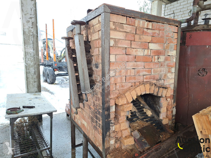 Vybavenie stavebného stroja  with firebox