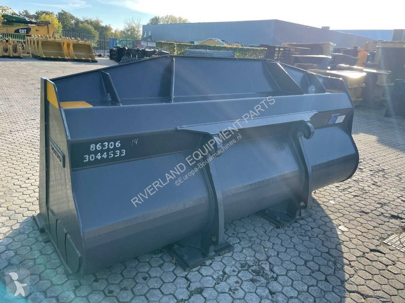 Équipements TP Volvo L 120 H Bucket
