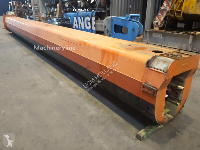 تجهيزات الأشغال العمومية Liebherr