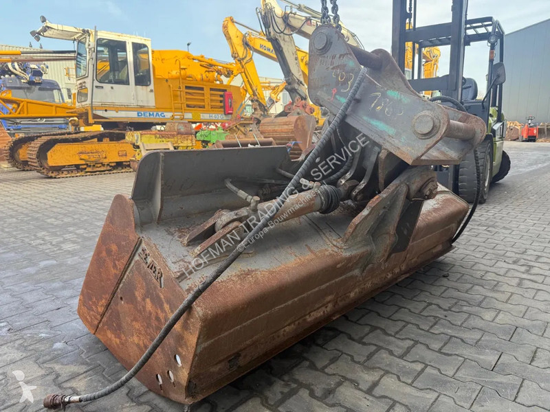 تجهيزات الأشغال العمومية Eurosteel S70