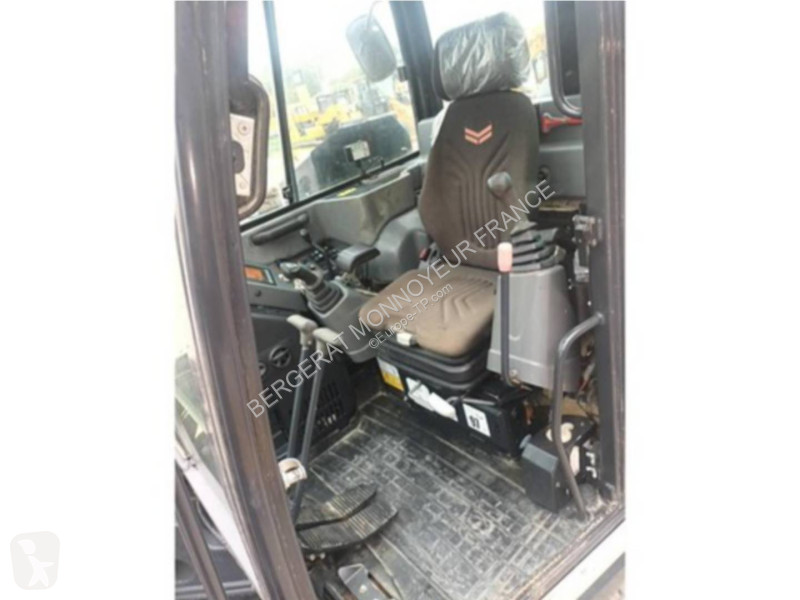 Строително оборудване Yanmar SV100