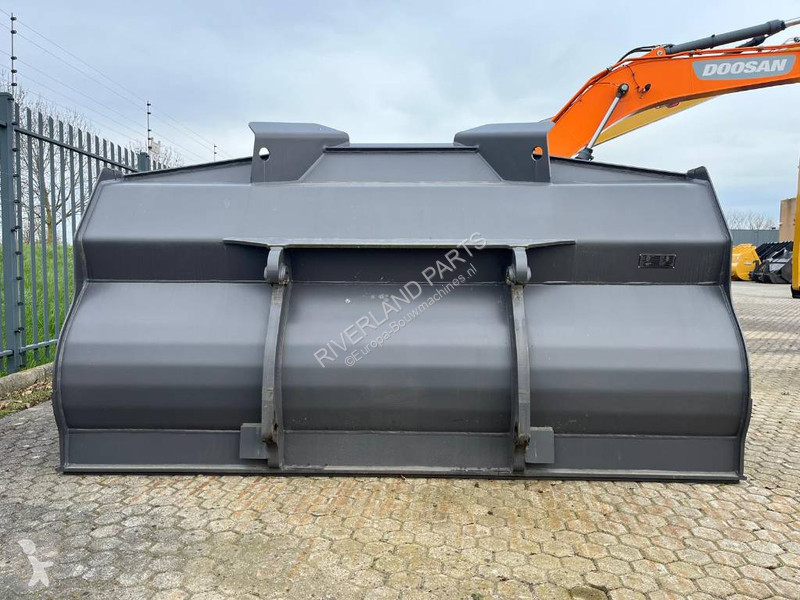 Équipements TP Volvo L 120 H bucket