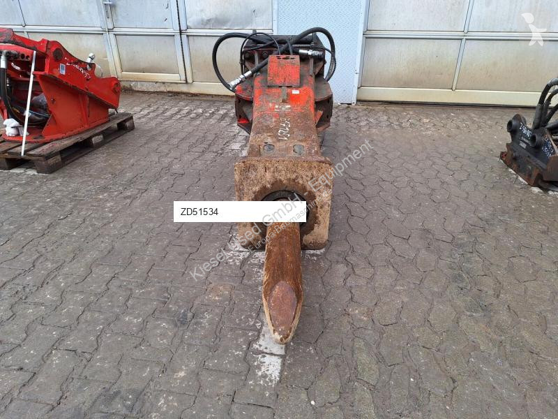 Vybavenie stavebného stroja  Inan Makina MTB255