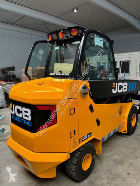 Vybavenie stavebného stroja JCB  TLT30-22E
