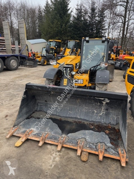 Vybavenie stavebného stroja JCB  525-60