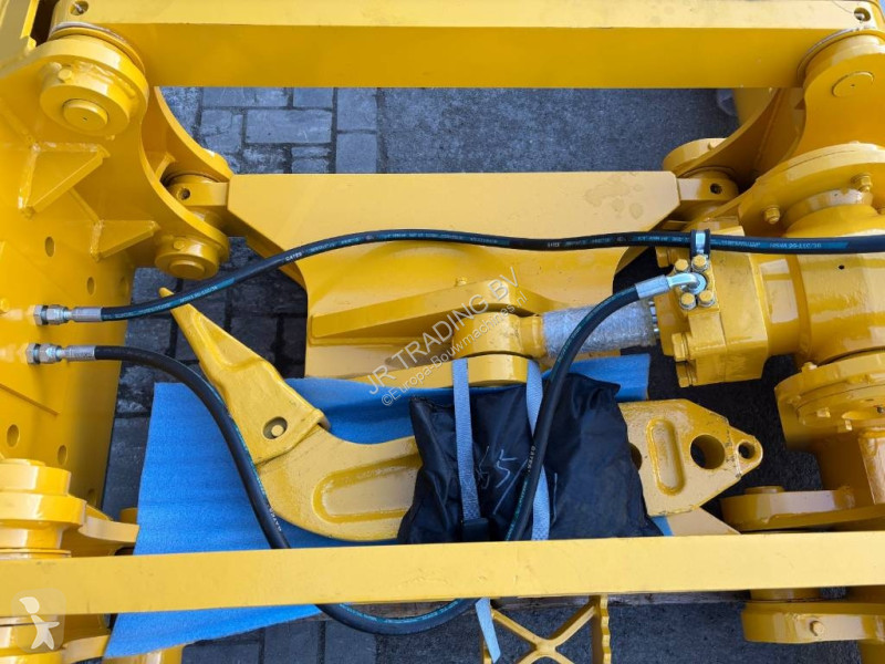 تجهيزات الأشغال العمومية Komatsu D61/D65/D71...