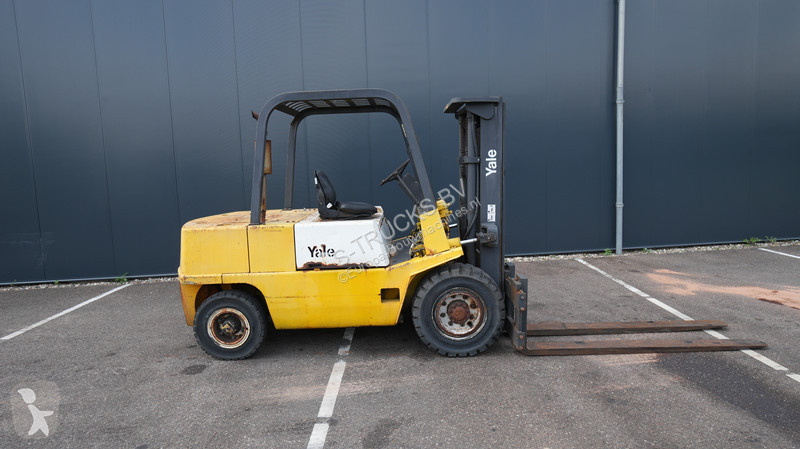 رافعة شوكية Yale 4.0T FORKLIFT
