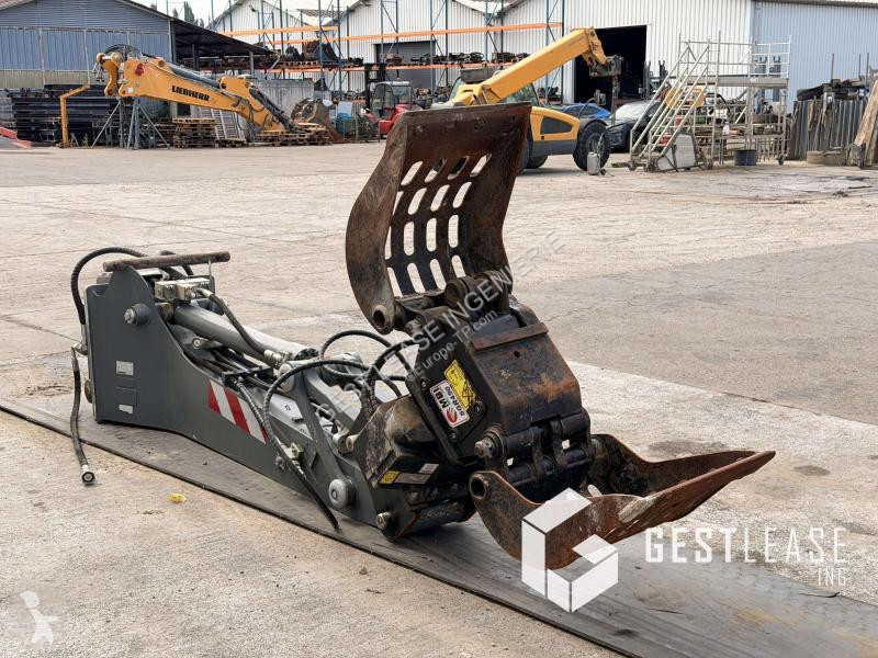 Vybavenie stavebného stroja Liebherr  LS18...