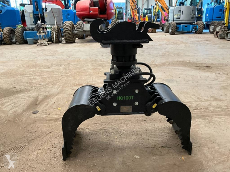 Vybavenie stavebného stroja  HG 100 T