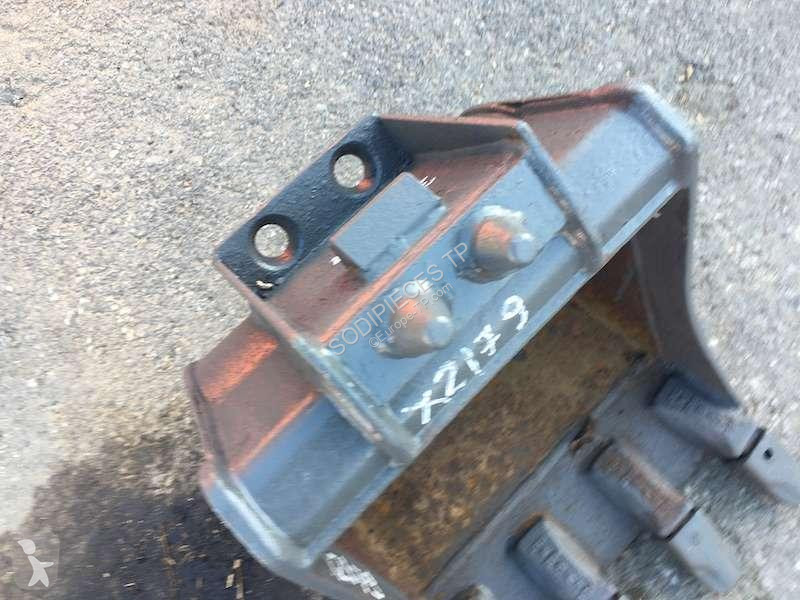 Stavební vybavení Volvo  390mm - attache VOLVO...
