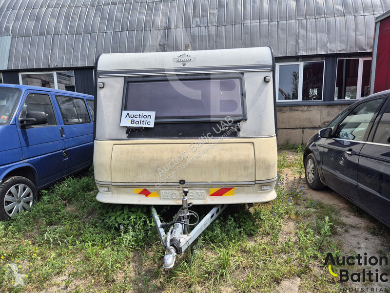 Echipamente pentru construcţii  580