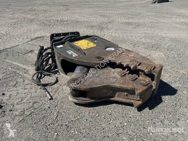 Mustang 20 machinery equipment
