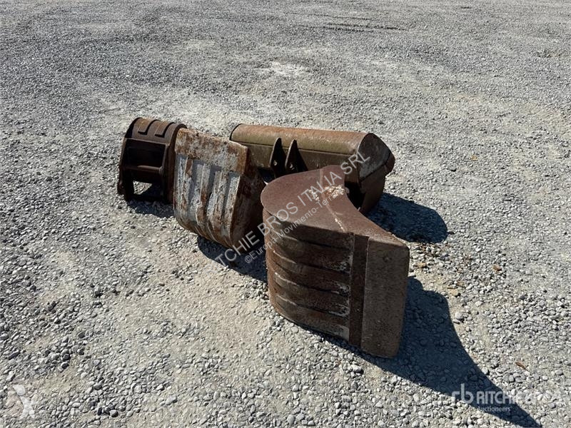 Quantity of (5) Excavator Bucket machinery...