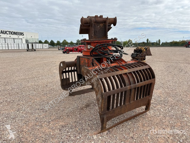Equipamentos de obras NPK  D3500