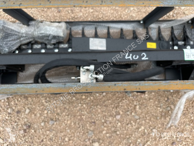 Equipamentos de obras   HHE120P