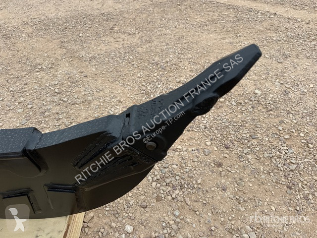 Equipamentos de obras   HRZ 8.12A