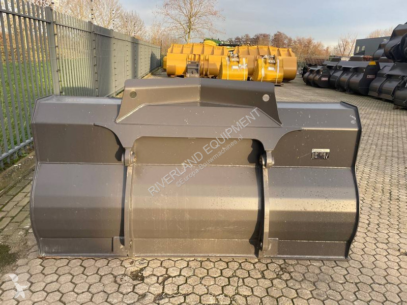 Bygg-anläggningsutrustningar Volvo Fuhrmann L...