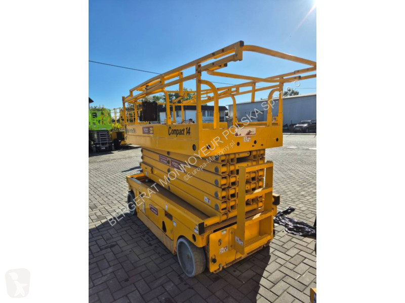 تجهيزات الأشغال العمومية Haulotte COMPACT 14