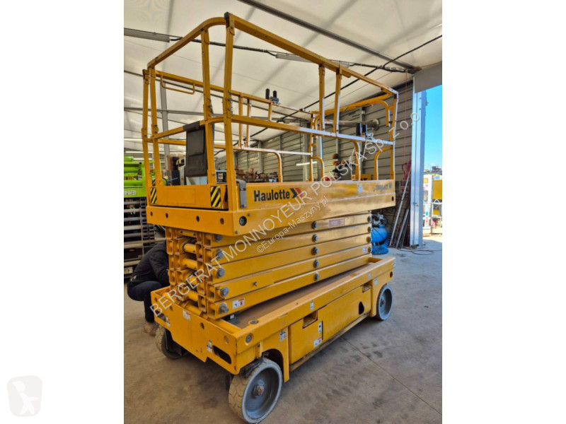 تجهيزات الأشغال العمومية Haulotte COMPACT 14
