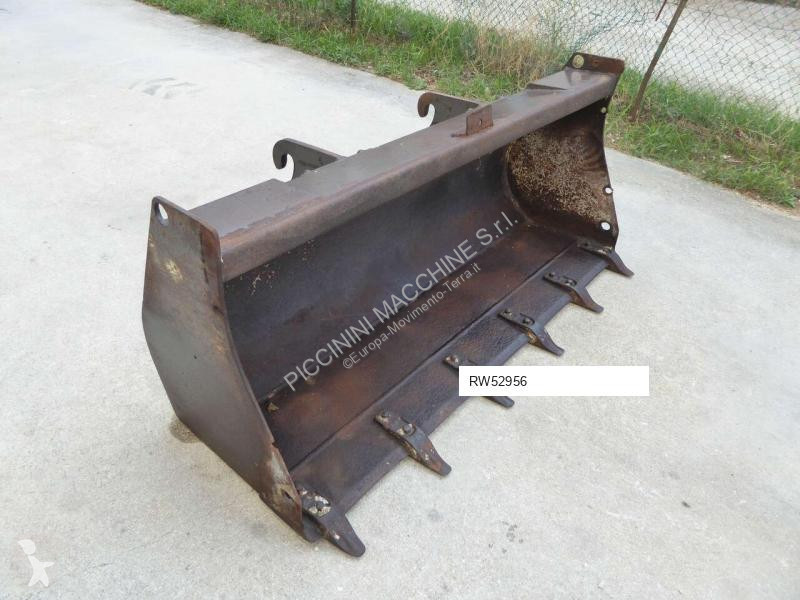 تجهيزات الأشغال العمومية Komatsu