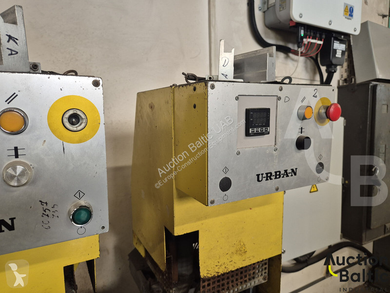 Aanbouwstukken voor bouwmachines  AKS 1200