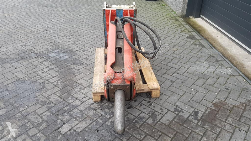Vybavenie stavebného stroja  hammer -...