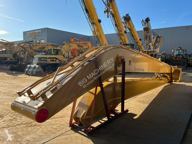 تجهيزات الأشغال العمومية Caterpillar 18.5M...
