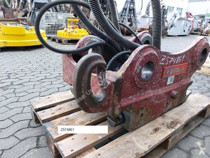 تجهيزات الأشغال العمومية Hitachi Attache rapide...