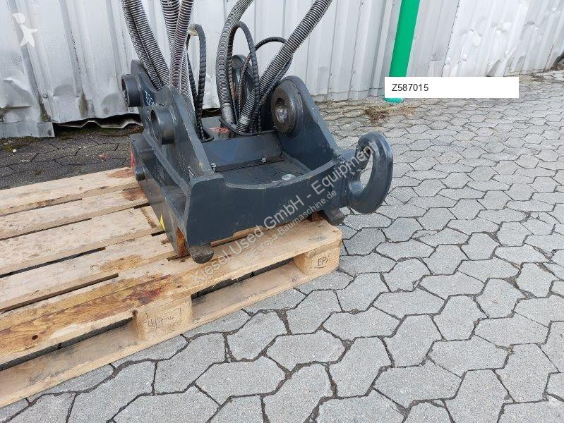 Aanbouwstukken voor bouwmachines Hitachi...