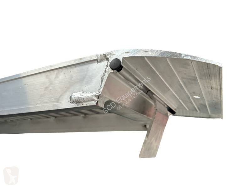 Attrezzature per macchine movimento terra SCD...