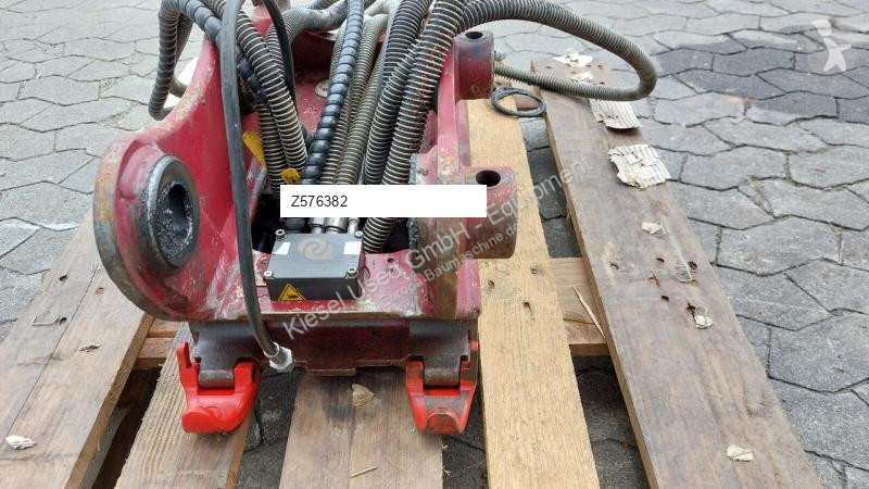 Aanbouwstukken voor bouwmachines Hitachi...