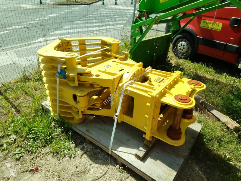 Equipamientos maquinaria OP  PINZA ESCOLLERA...