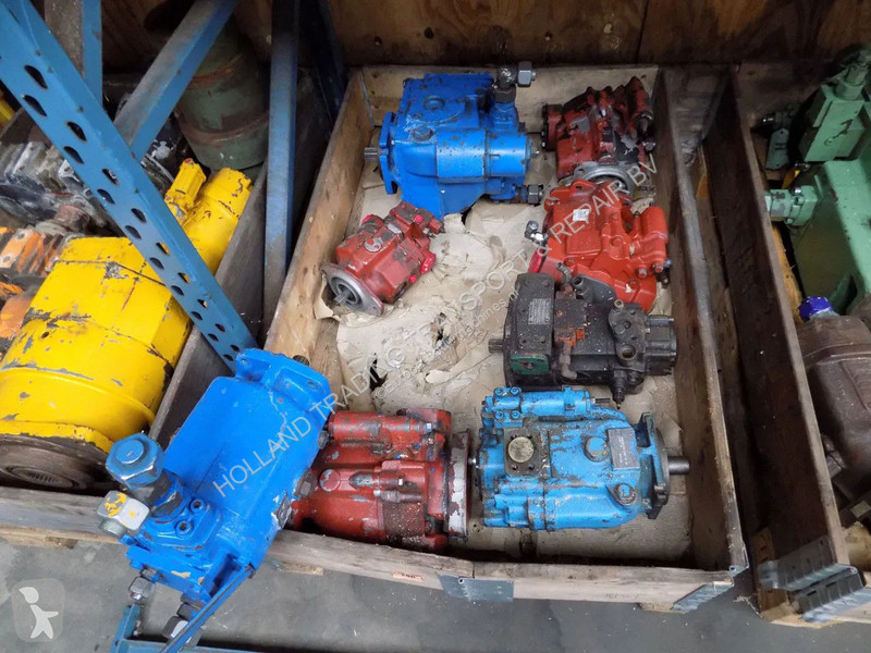 Vybavenie stavebného stroja  hydro motor...