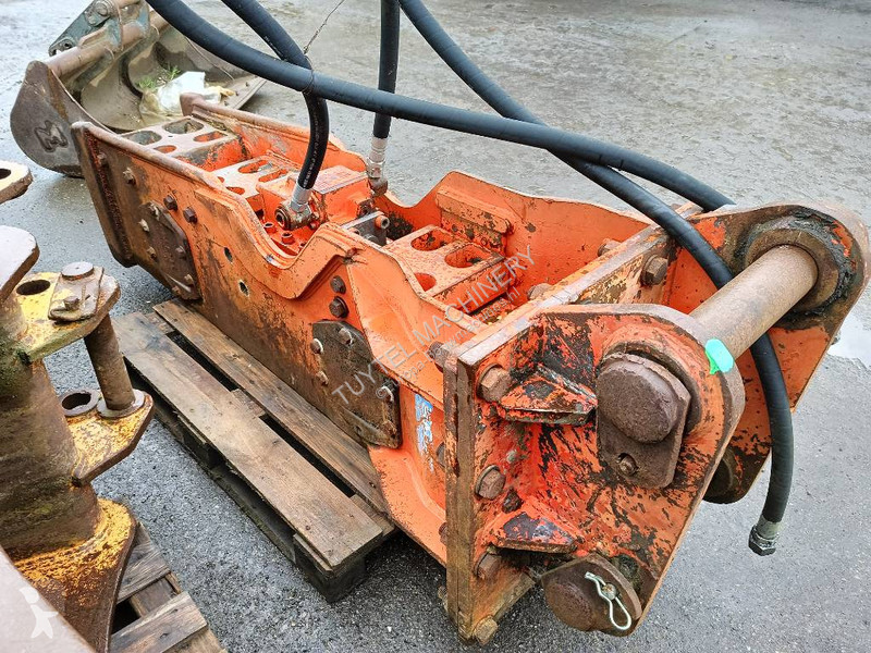 Attrezzature per macchine movimento terra NPK E...