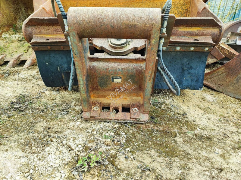 Equipamentos de obras Ammann  CAT320B-LN