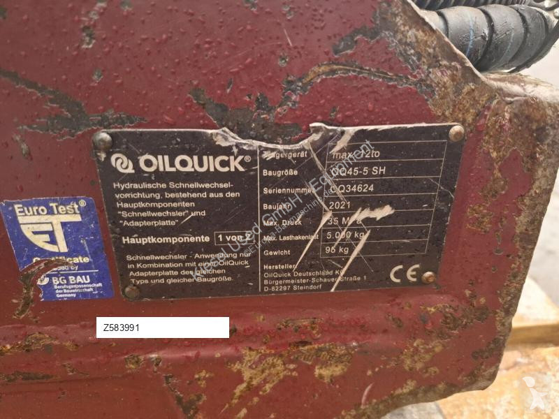 تجهيزات الأشغال العمومية Hitachi Attache rapide...