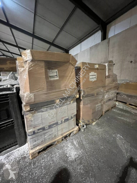 Overig materiaal  pallets akzo nobel Resin...