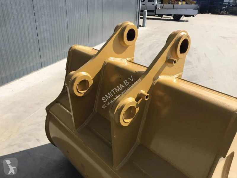 Aanbouwstukken voor bouwmachines Caterpillar...