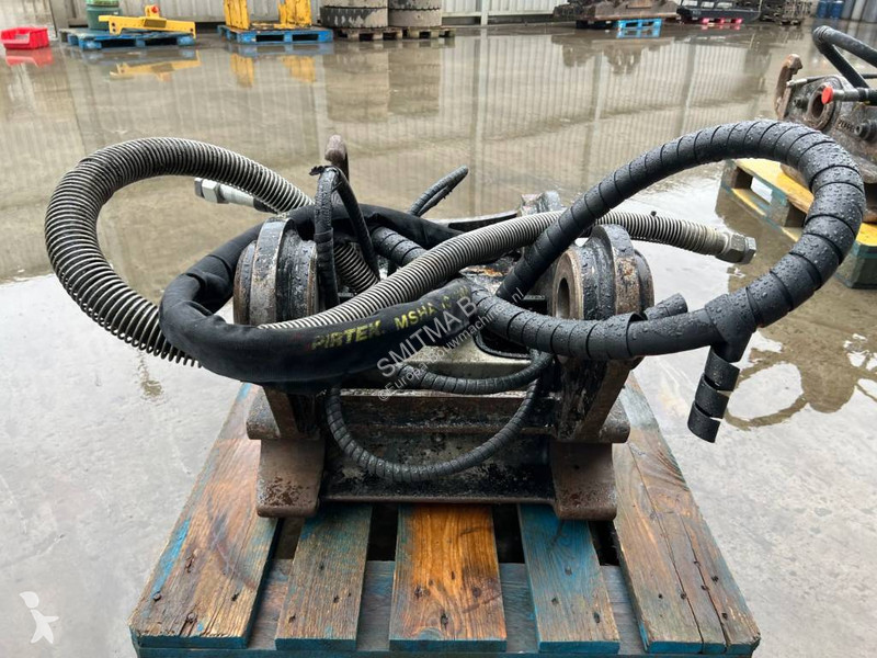 تجهيزات الأشغال العمومية Oilquick OQ70/55 - M322D