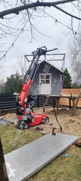 Stavební vybavení Befard Robot do szkła XC400