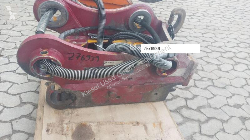 Equipamientos maquinaria OP Hitachi Attache...