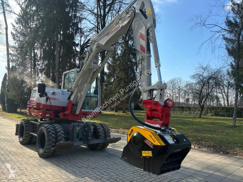 Attrezzature per macchine movimento terra MB...