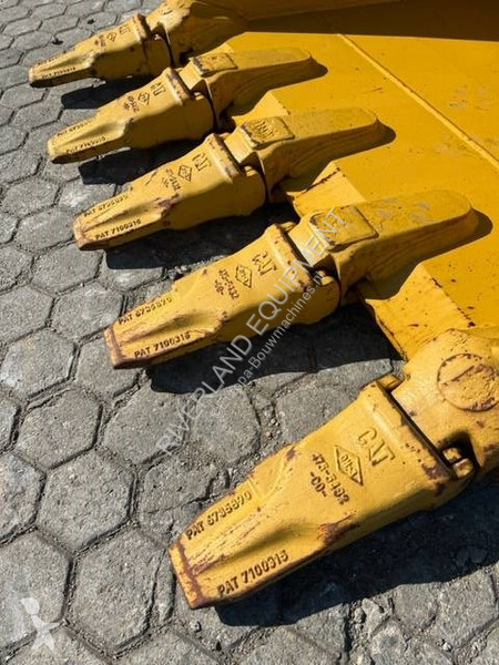 Equipamientos maquinaria OP Caterpillar 325 CAT...
