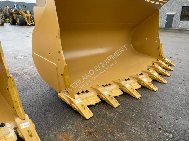 Aanbouwstukken voor bouwmachines Caterpillar...