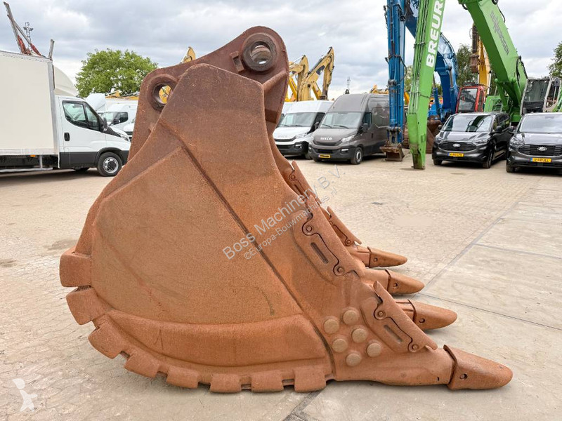 Aanbouwstukken voor bouwmachines Caterpillar...