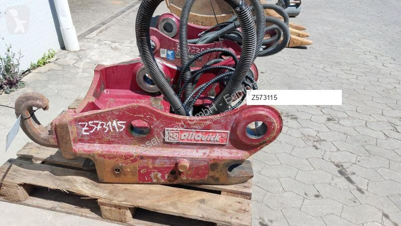 Equipamientos maquinaria OP Oilquick Attache...